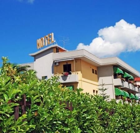 Hotel Santoianni San Martino in Pensilis Exteriér fotografie